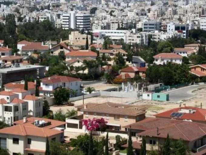 &Pi;&omega;&sigmaf; &eta; &alpha;&delta;&rho;&alpha;&nu;ή&sigmaf; &gamma;&eta; &tau;&rho;&omicron;&phi;&omicron;&delta;&omicron;&tau;&epsilon;ί &tau;&iota;&sigmaf; &sigma;&upsilon;&nu;&epsilon;&chi;ώ&sigmaf; &alpha;&upsilon;&xi;&alpha;&nu;ό&mu;&epsilon;&nu;&epsilon;&sigmaf; &tau;&iota;&mu;έ&sigmaf; &kappa;&alpha;&tau;&omicron;&iota;&kappa;&iota;ώ&nu; &sigma;&tau;&eta;&nu; &Kappa;ύ&pi;&rho;&omicron;, Property for sale or rent in Cyprus