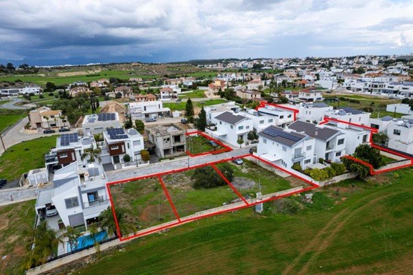 Οικιστικές Ευκαιρίες στη Λευκωσία από την Gordian, Property for sale or rent in Cyprus