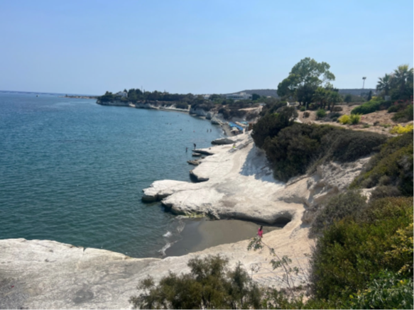 &Mu;&epsilon;&gamma;ά&lambda;&eta; &tau;&omicron;&upsilon;&rho;&iota;&sigma;&tau;&iota;&kappa;ή &alpha;&nu;ά&pi;&tau;&upsilon;&xi;&eta; &sigma;&tau;&omicron; &Pi;&epsilon;&nu;&tau;ά&kappa;&omega;&mu;&omicron;, Property for sale or rent in Cyprus